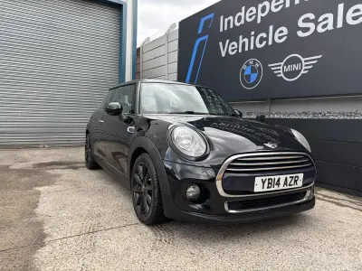Używany Mini Cooper Hatch 136 KM (100 kW) 2014 Czarny Hatchback