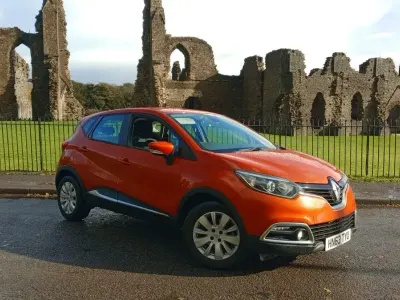 Usado Renault Captur Expression+ 90 CV (66 kW) 2013 Naranja SUV