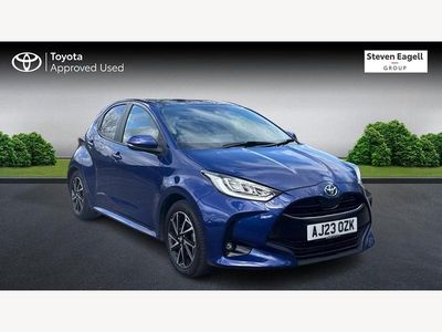 Used Toyota Yaris Hybrid Design 2023 Blue Hatchback