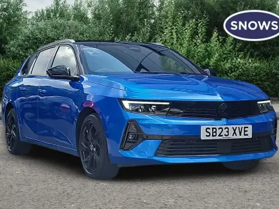Used Vauxhall Astra S 130 HP (95 kW) 2023 Blue Estate