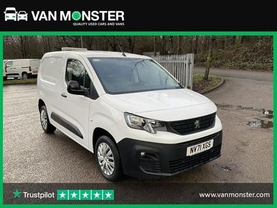 Begagnad Peugeot Partner 2022 Vit Minibuss