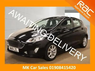 Used Ford Fiesta Zetec 100 HP (73 kW) 2019 Shadow black Hatchback