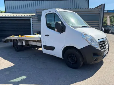 Used Vauxhall Movano 130 HP (95 kW) 2018 White MPV