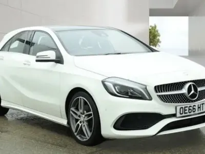 Begagnad Mercedes A180 AMG Line Premium Plus 109 HK (80 kW) 2018 Halvkombi