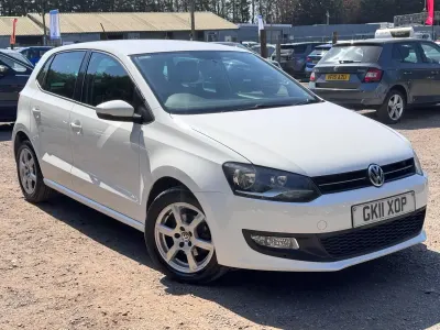 Used VW Polo 70 HP (51 kW) 2011 White Hatchback