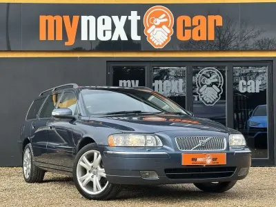 Usado Volvo V70 SE 170 HP (125 kW) 2006 Azul Carrinha