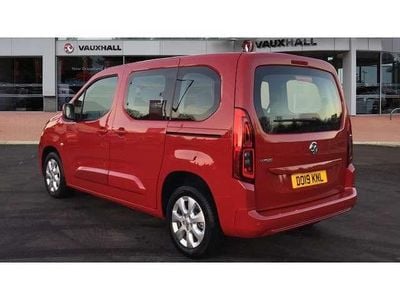 Second-hand Vauxhall Combo 110 CP (80 kW) 2019 Roșu Monovolum