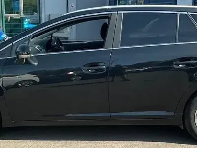 Used Toyota Avensis 124 HP (91 kW) 2014 Black Estate
