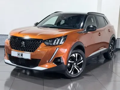 Używany Peugeot 2008 GT 130 KM (95 kW) 2021 Pomarańczowy SUV