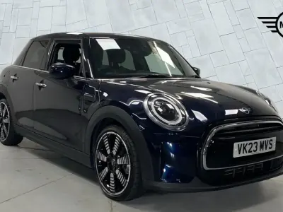 Used Mini Cooper Exclusive 134 HP (98 kW) 2023 Black Hatchback