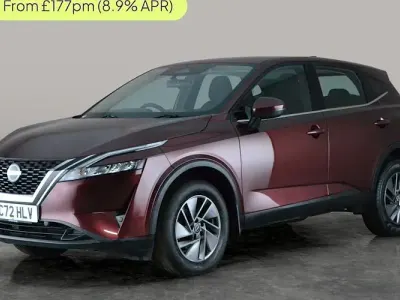 Used Nissan Qashqai Acenta Premium 140 HP (102 kW) 2022 Red SUV