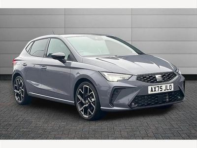 Usado Seat Ibiza FR Sport 115 CV (84 kW) 2026 Gris Utilitario