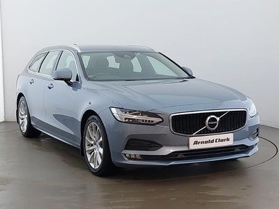 Used Volvo V90 Momentum 190 HP (139 kW) 2020 Blue Estate