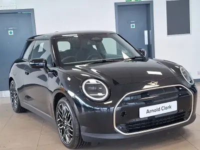 New Mini Cooper Exclusive 135 kW (184 HP) 2026 Black Hatchback