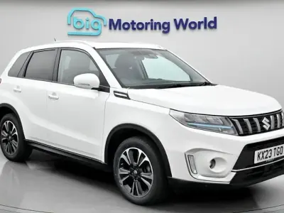 Second-hand Suzuki Vitara SZ5 129 CP (94 kW) 2023 Alb SUV