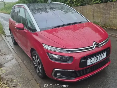 Used Citroën Grand C4 Picasso Flair 130 HP (95 kW) 2019 Red MPV