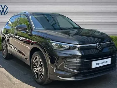 Używany VW Tiguan Match 204 KM (150 kW) 2025 Czarny SUV