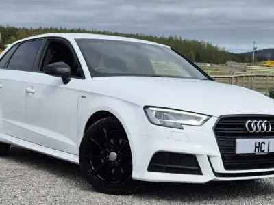 Begagnad Audi A3 Black Edition 2018 Vit Sedan