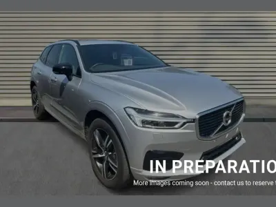 Used Volvo XC60 R-Design 250 HP (183 kW) 2019 Metallic  bright silver SUV