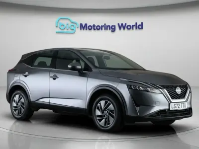 Używany Nissan Qashqai Acenta Premium 140 KM (102 kW) 2022 Szary SUV