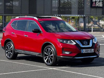 Used Nissan X-Trail Tekna 163 HP (119 kW) 2018 Red SUV