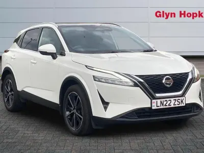 Used Nissan Qashqai Tekna 2022 White SUV