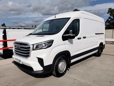 Maxus V90