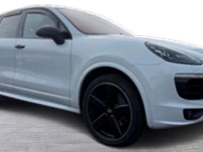 Used Porsche Cayenne 262 HP (192 kW) 2016 White SUV
