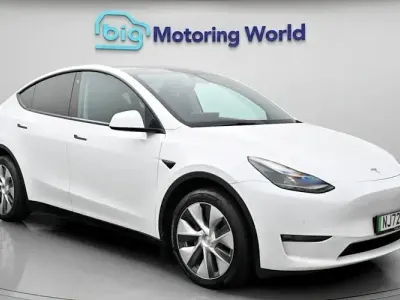 Used Tesla Model Y Long Range AWD 378 kW (514 HP) 2022 White SUV