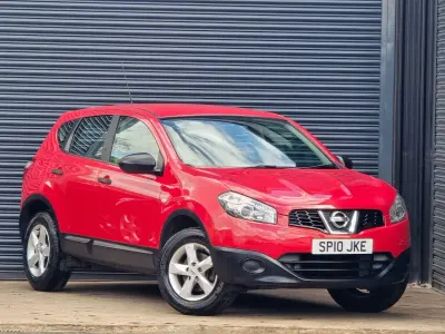 Used Nissan Qashqai Visia 2010 Red SUV