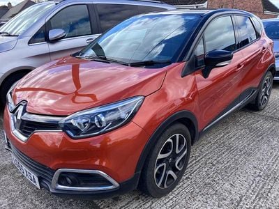 Second-hand Renault Captur Dynamique 90 CP (66 kW) 2015 Portocaliu SUV