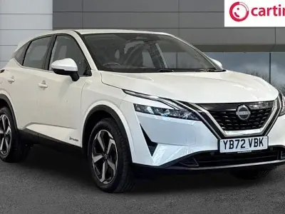 Used Nissan Qashqai Acenta Premium 190 HP (139 kW) 2022 White SUV