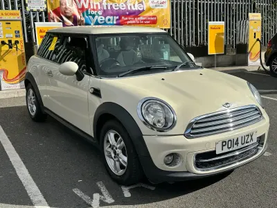 Used Mini Cooper D Hatch 112 HP (82 kW) 2014 White Hatchback