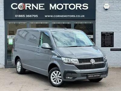 Begagnad VW Transporter Highline 110 HK (80 kW) 2021 Grå Van