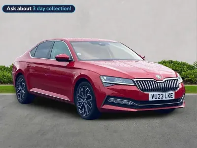 Used Skoda Superb LAURIN & KLEMENT 190 HP (139 kW) 2023 Red Hatchback