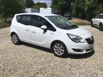 White Used 2017 Vauxhall Meriva MPV | £4,495 (A bit pricey)