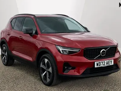 Used Volvo XC40 Ultimate 197 HP (144 kW) 2023 Red SUV