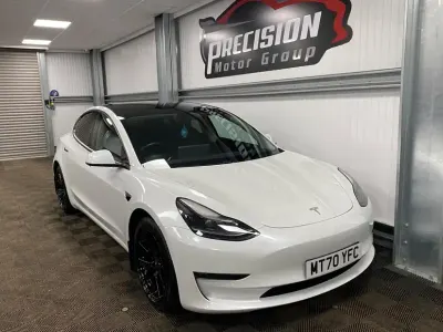 Używany Tesla Model 3 11 kW (15 KM) 2020 Sedan/Limuzyna