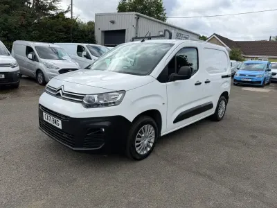 Used Citroën Berlingo 75 HP (55 kW) 2021 White MPV