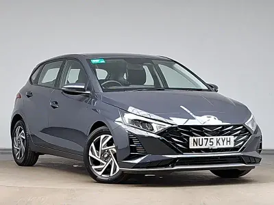 Used Hyundai i20 Advanced 100 HP (73 kW) 2025 Grey Hatchback