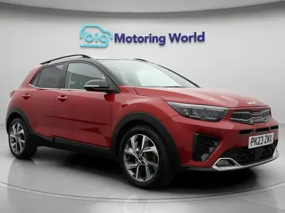 Second-hand Kia Stonic GT-Line S 118 CP (86 kW) 2023 Roșu SUV