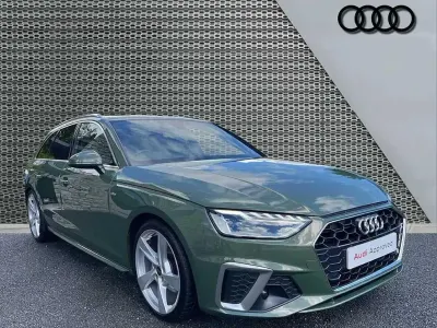 Usado Audi A4 S-Line 161 CV (118 kW) 2023 Verde Familiar