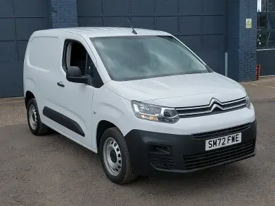 Used Citroën Berlingo 100 HP (73 kW) 2022 White MPV