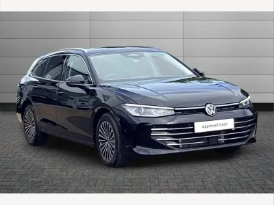 New VW Passat Elegance 204 HP (150 kW) 2026 Black Estate