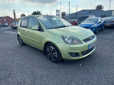 Used Ford Fiesta Zetec 80 HP (58 kW) 2007 Green Hatchback