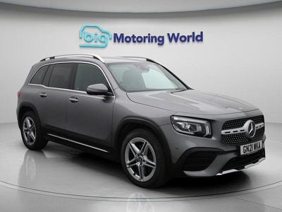 Mercedes GLB220