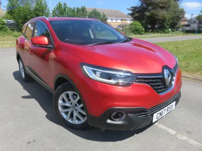 Usado Renault Kadjar Dynamique 130 HP (95 kW) 2017 Vermelho SUV