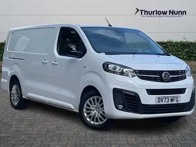 Gebraucht Vauxhall Vivaro S 100 PS (73 kW) 2023 Weiß Van / Kleinbus