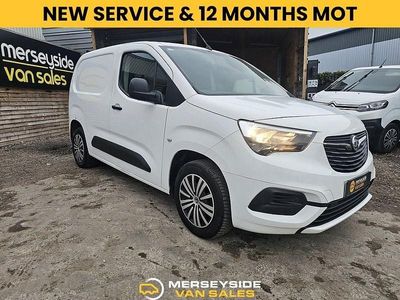 White Used 2020 Vauxhall Combo Sportive MPV | £6,895 (Fair price)