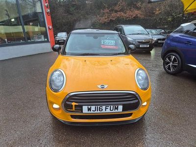 Used Mini Cooper Hatch 136 HP (100 kW) 2016 Orange Hatchback